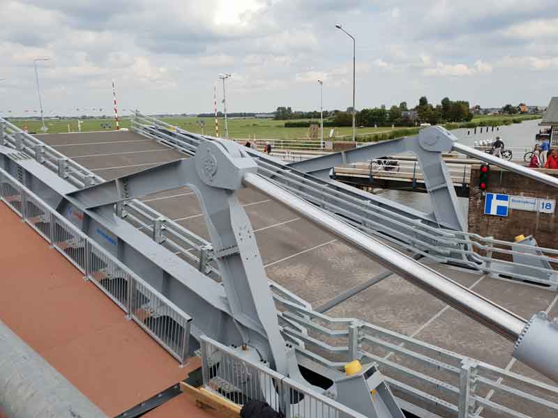 Hydroton Hydrauliek Tijdelijke Brug